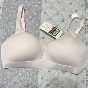 Duluth Trading Co Soft Wireless Light Pink Bra